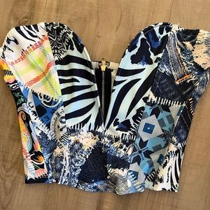 Multicolored strapless top